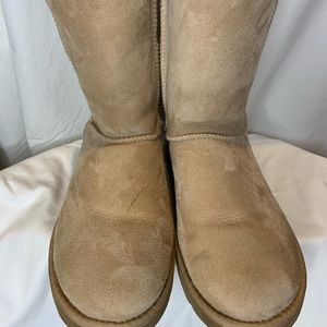 UGG Neutral Boot with Glitter Heel